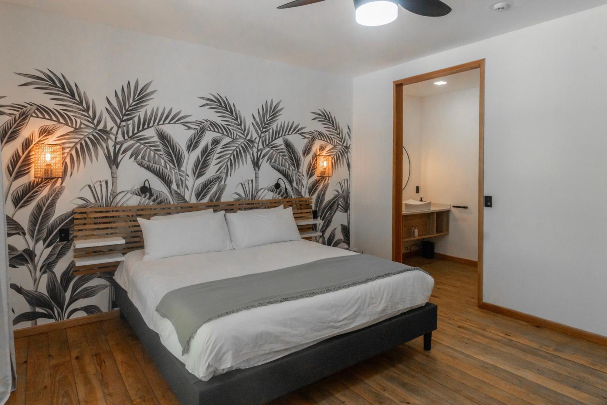 S Boutique Hotel Bocas Town Exterior foto